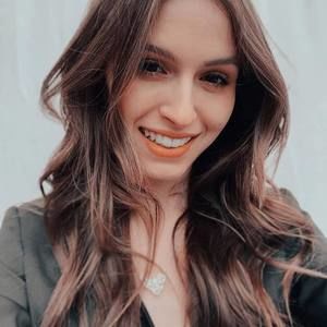 Meet your Posher, Gina